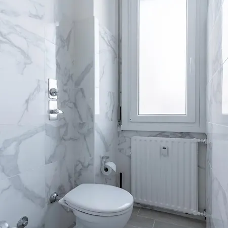 Sebino18 - Design Apartment Suite Milano Esterno foto